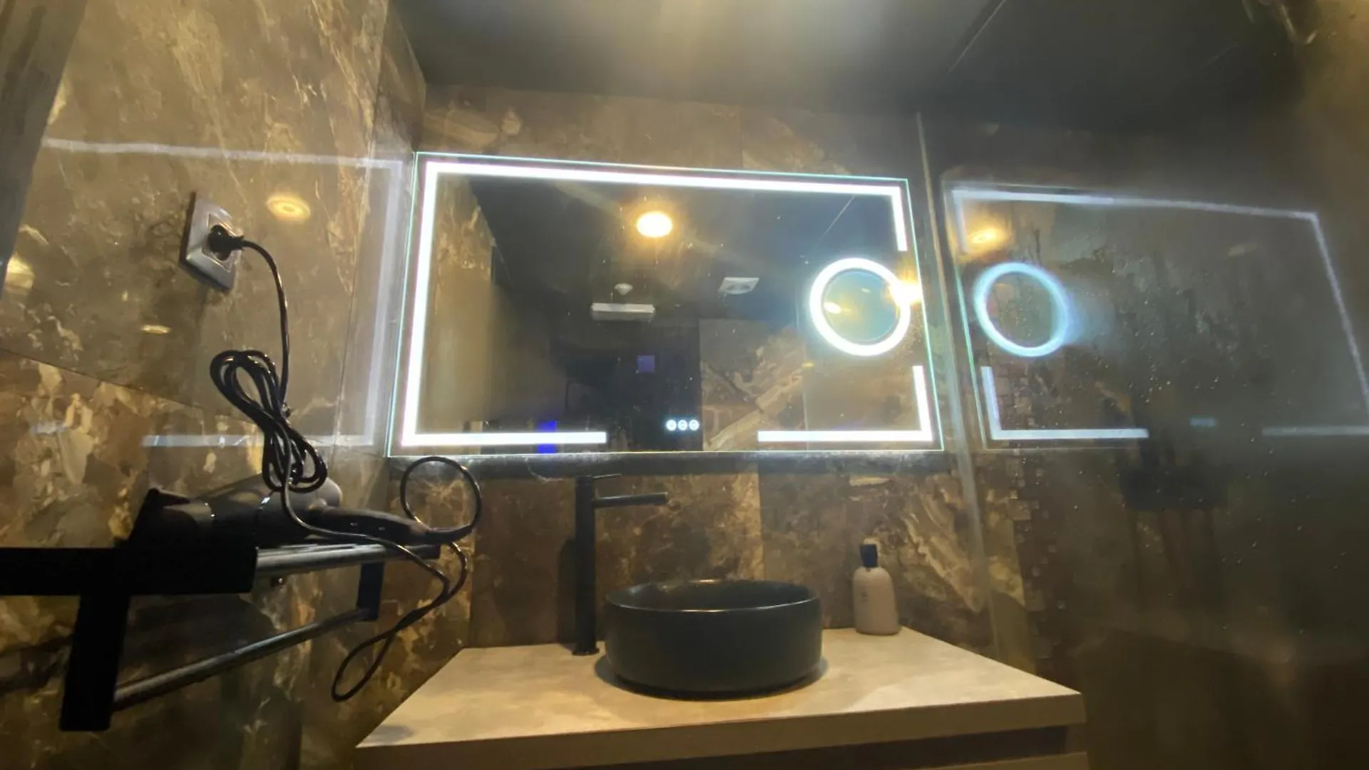 브뤼셀 Majestic Wellness Center 아파트